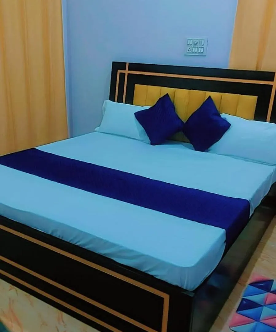 바라나시 Sri Radhe Shyam 1Bhk - Walkable Distance To Sri Kashi Vishwanath Temple, Dashashwamedh Ghat, And Ganga Arti 아파트 인도