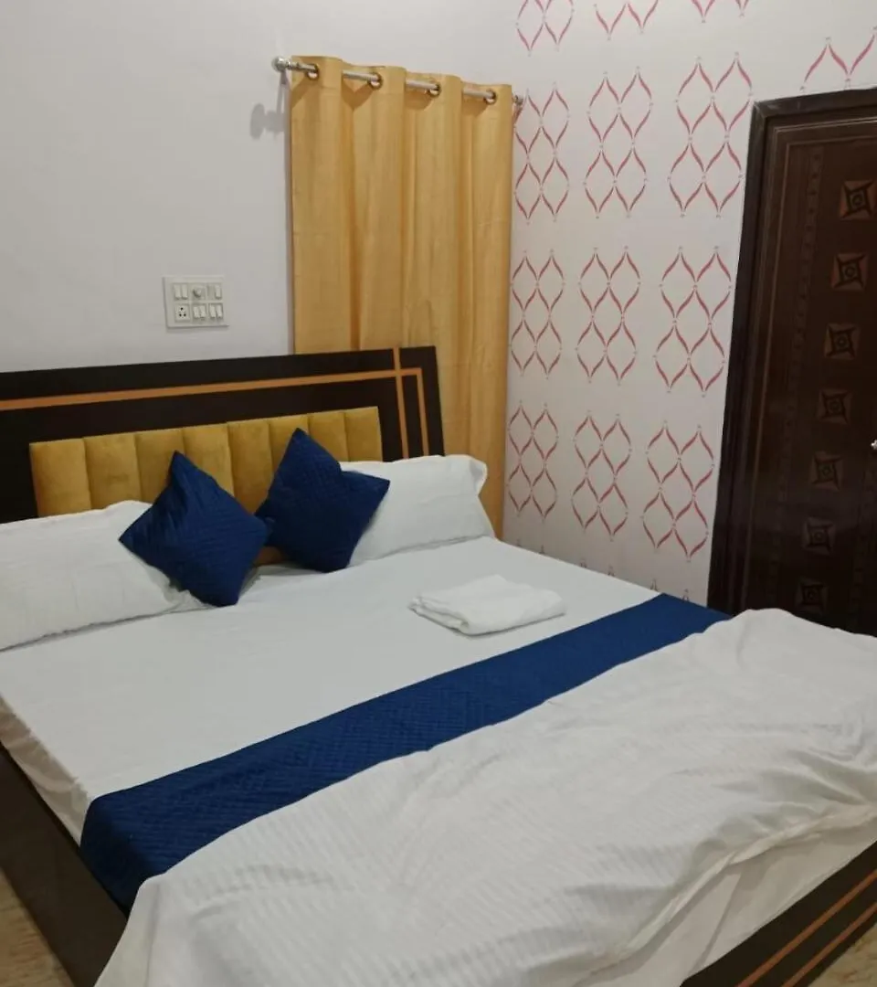 Sri Radhe Shyam 1Bhk - Walkable Distance To Sri Kashi Vishwanath Temple, Dashashwamedh Ghat, And Ganga Arti location